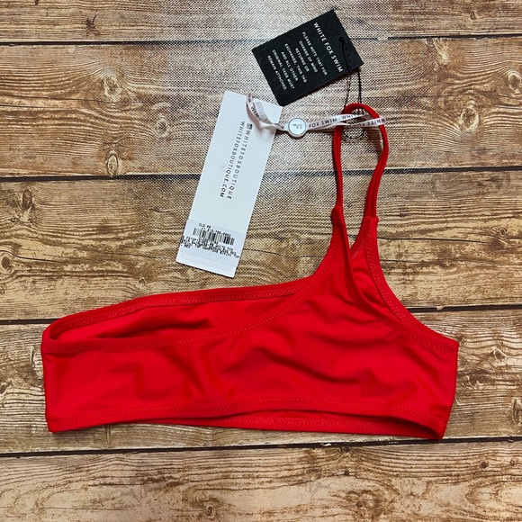NWT White Fox Boutique Hamptons Bikini Top in Red - Picture 3 of 5